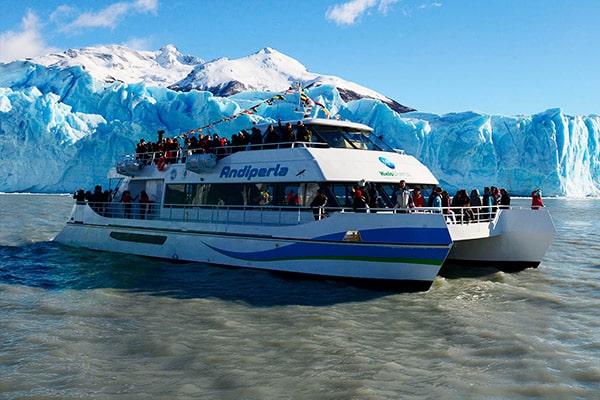 perito moreno glacier boat tour