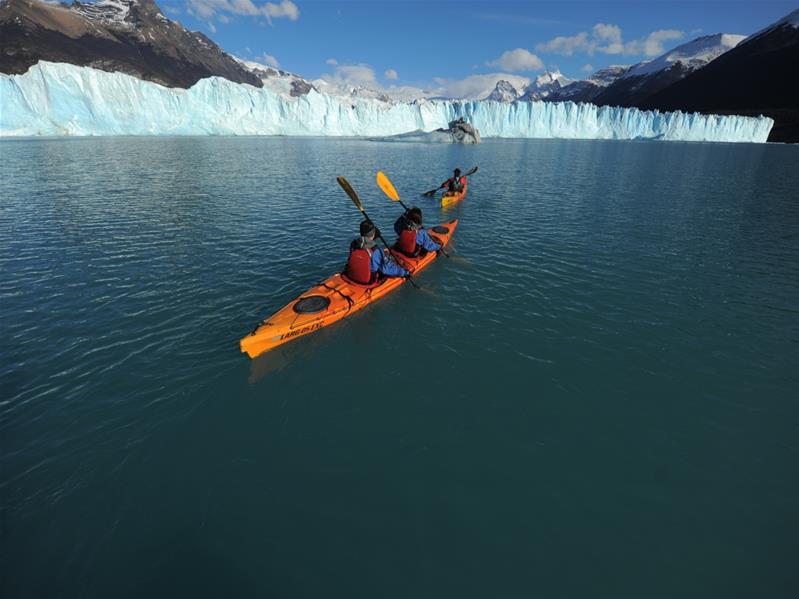 perito moreno kayak
