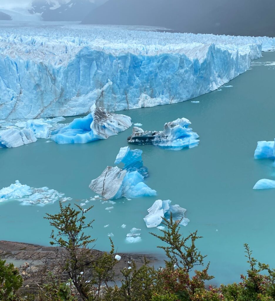 Boat navigation near the glacier ice front
