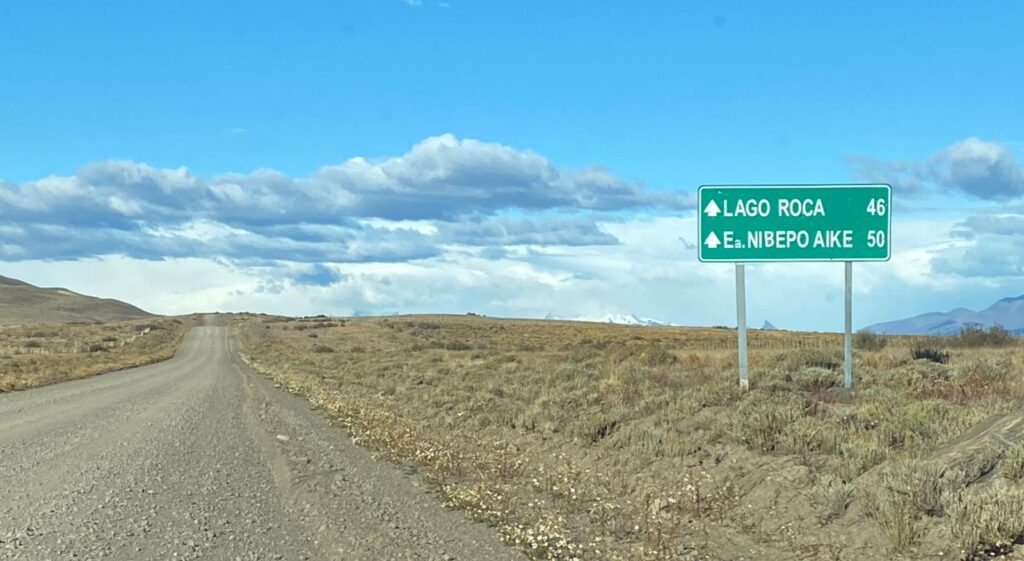 Open gravel road toward the steppe near El Calafate