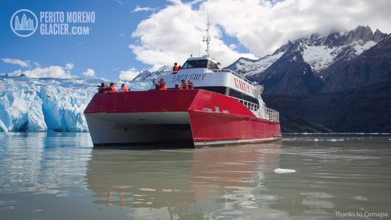 Boat navigation to Grey Glacier from Puerto Natales